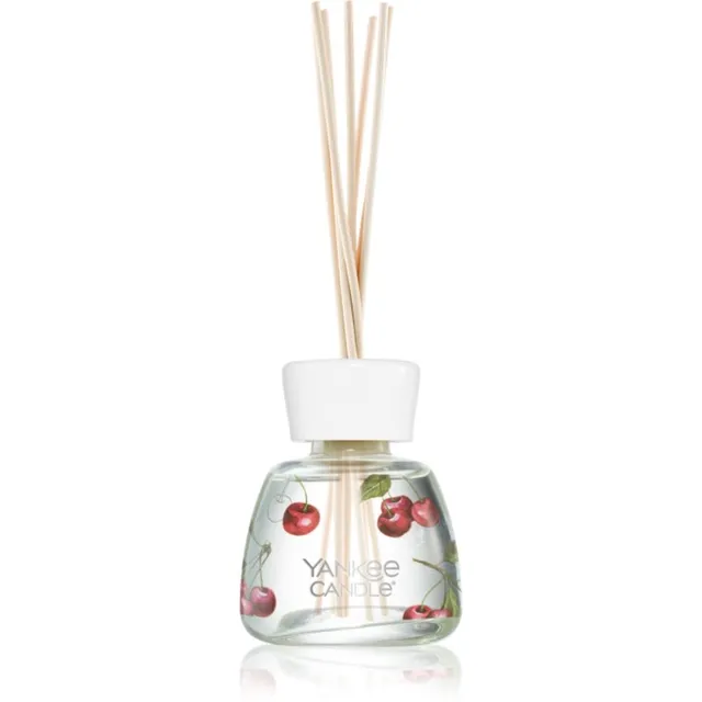 Yankee Candle Black Cherry aroomihajuti 100 ml