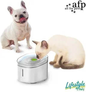 Joogivee purskkaev, vett puhastava filtri ja UV-lambiga The Ultimate Water Fountain With UV (AFP - Lifestyle 4 Pets)