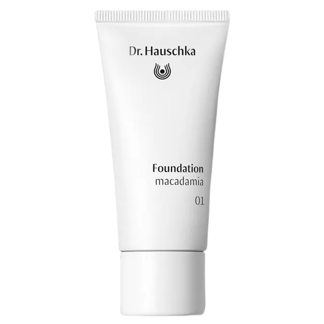DR. HAUSCHKA Foundation No.02 Almond 30ml
