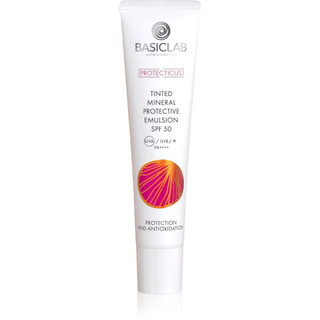 BasicLab Dermocosmetics Protecticus Kaitseemulsioon tundlikule ja punetama kippuvale nahale SPF 50+ 40 ml