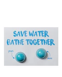 Bomb Cosmetics õnnitluskaart vannipalliga save water bath together