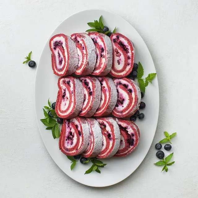 Red Velvet toorjuustu-mustikarull, SELVERI KÖÖK, 800 g, ettetellimisel