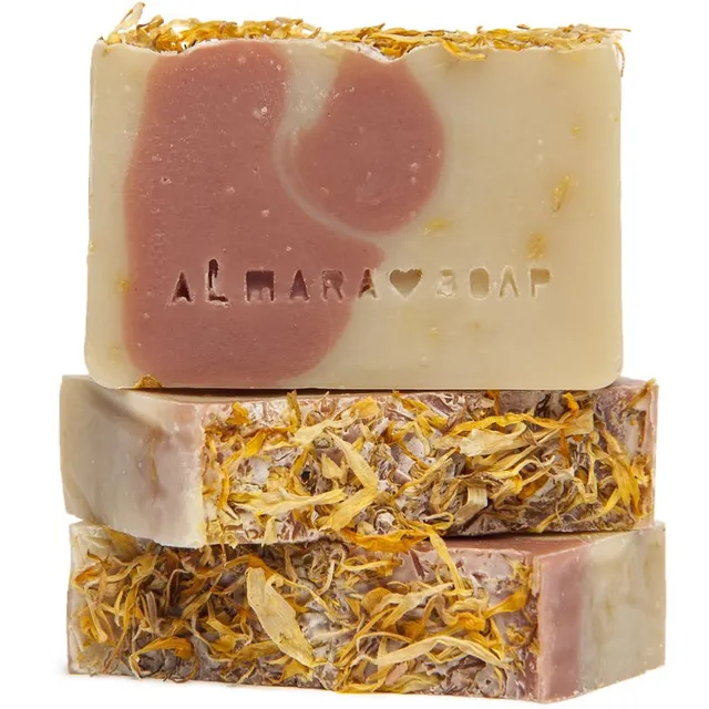 Almara Soap Natural Calendula Looduslik seep kuivale ja tundlikule nahale 90 g