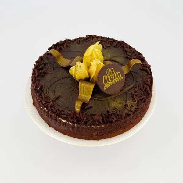 Kolme šokolaadi tort 1kg