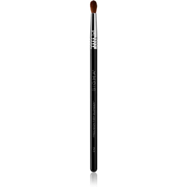 Sigma Beauty Eyes E42 Precision Firm Blender™ Brush Täpne lauvärvipintsel 1 tk